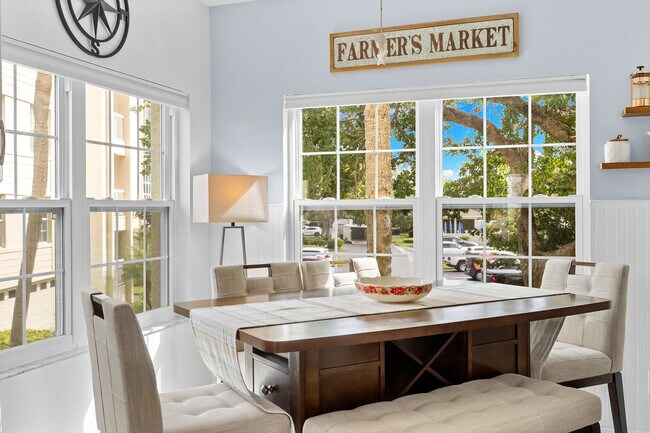 Building Photo - 4140 Bayhead Dr