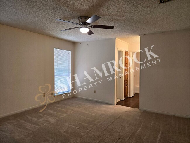 Building Photo - 6807 Old Briarstown Dr
