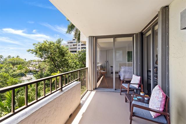 Building Photo - 161 Crandon Blvd