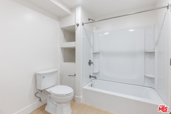 Building Photo - 8561 Belmont St