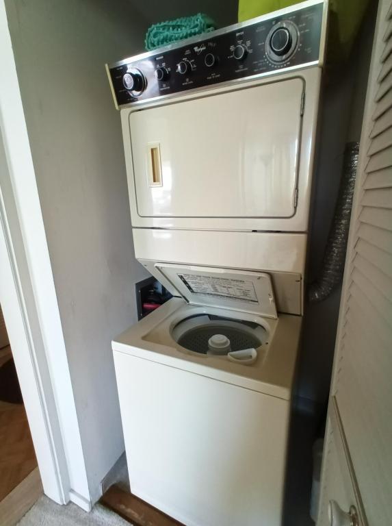 Building Photo - 1341 Kapiolani Blvd