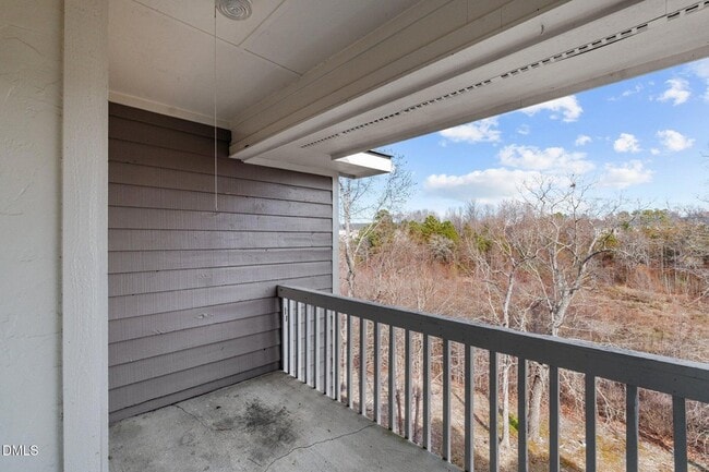 Building Photo - 6748 Willowbrook Dr