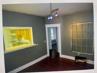 Building Photo - 67 Schubert St