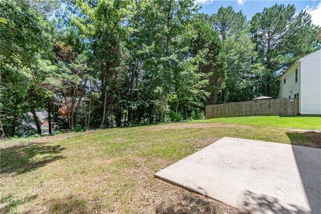 Building Photo - 2601 Garland Way