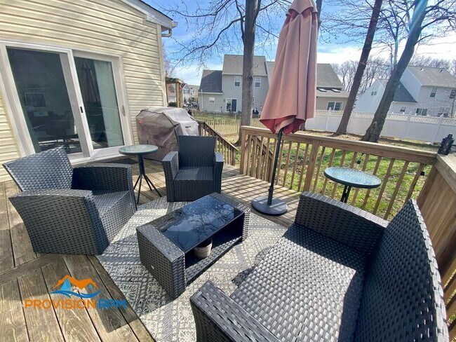 Building Photo - 106 Hanson Ct