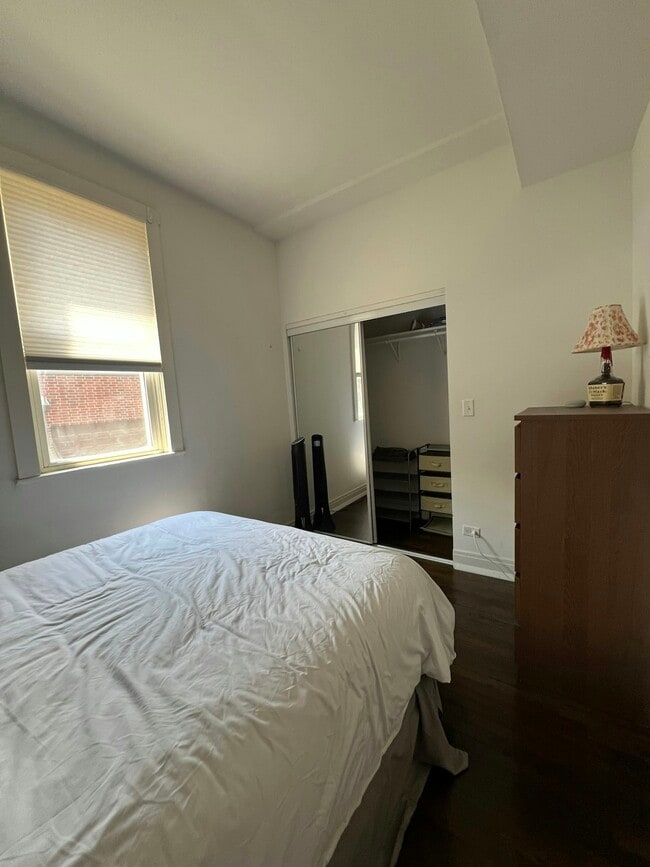 Building Photo - 1916 N Rockwell St