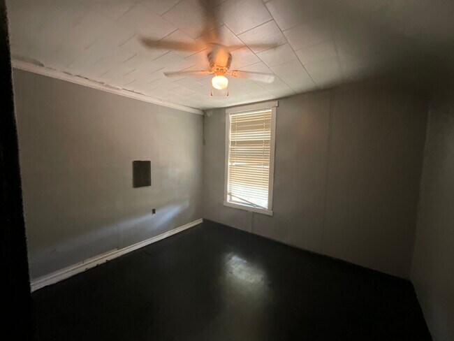 Building Photo - 2 Bedroom 1 Bathroom/Springhill,La