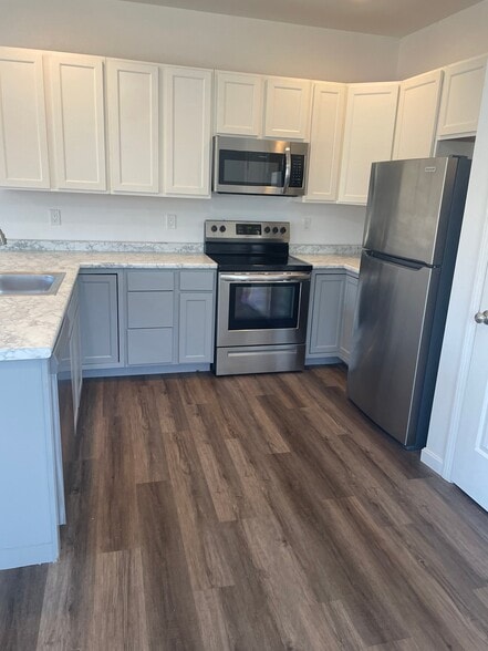 Building Photo - 27 Matildas Wy