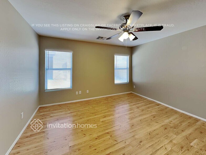 Building Photo - 37 N 224th Ln