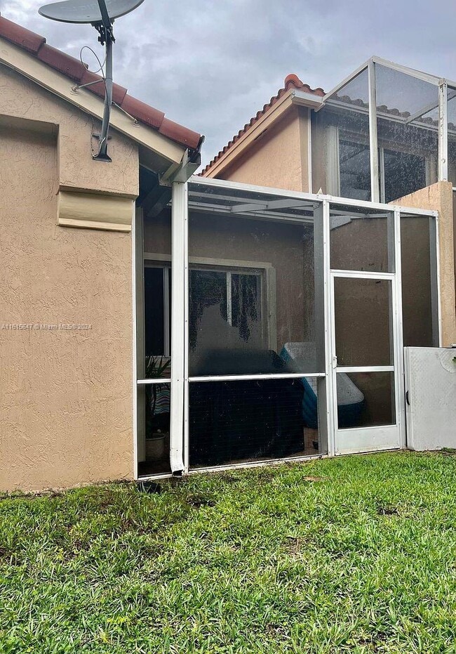 Building Photo - 12584 NW 57th Pl