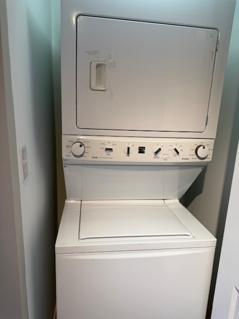 Building Photo - 6340 Americana Dr