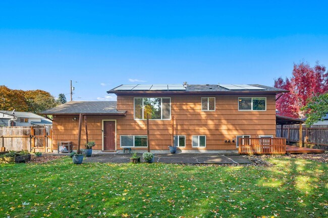 Building Photo - 9394 SE Mason Cir