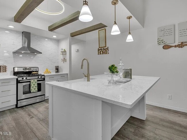 Building Photo - 5733 Saplinas Rd