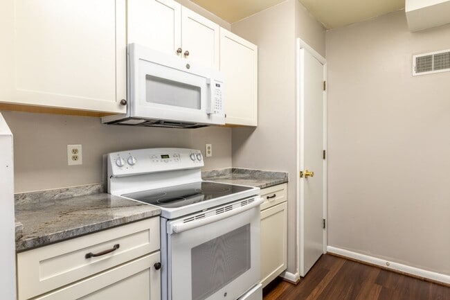 Building Photo - 137 Green Turtle Ln