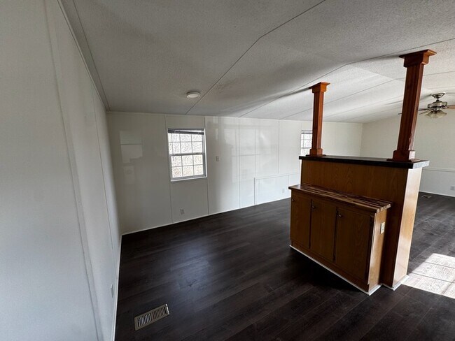 Building Photo - 7804 Stanley Rd