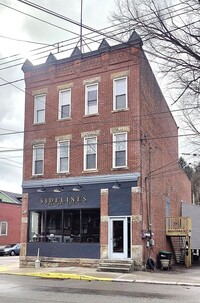 Building Photo - 621 Evergreen Ave