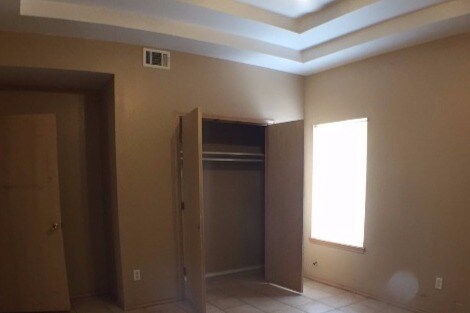 Building Photo - 3802 Clavel St