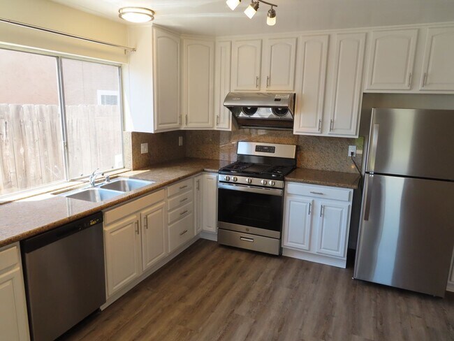 Building Photo - Nicely Updated Three Bedroom Home in Mira ...