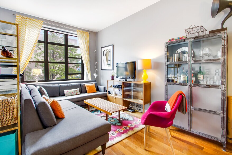 Building Photo - 80 Metropolitan Avenue
