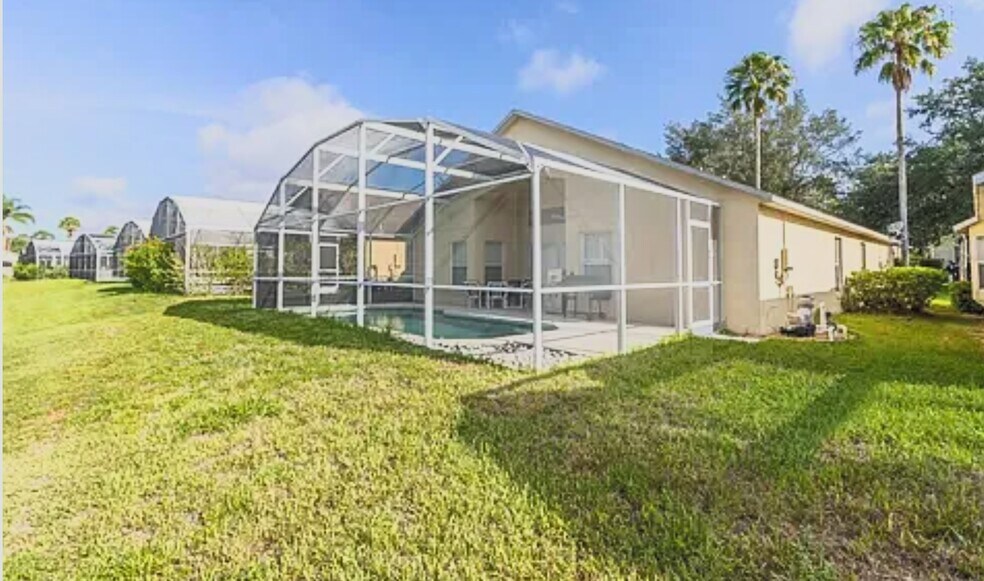 Building Photo - 1516 Gulfview Dr