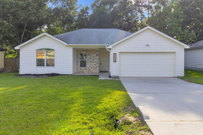Building Photo - 16413 Danika Oak
