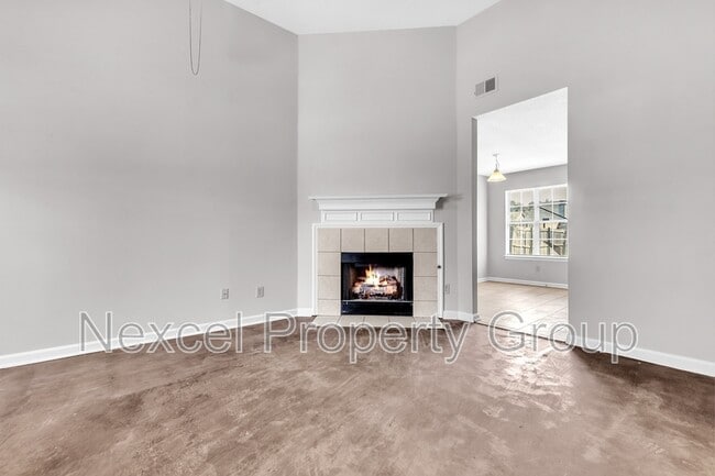 Building Photo - 2932 Churchwell Dr