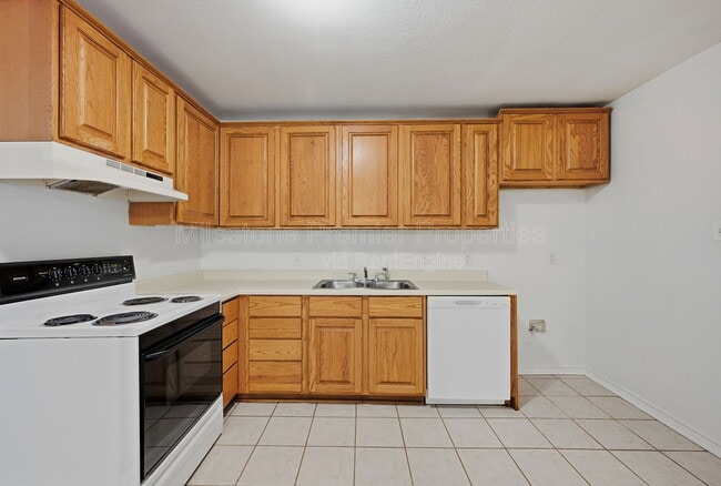 Building Photo - 2000 Monte Cristo Way