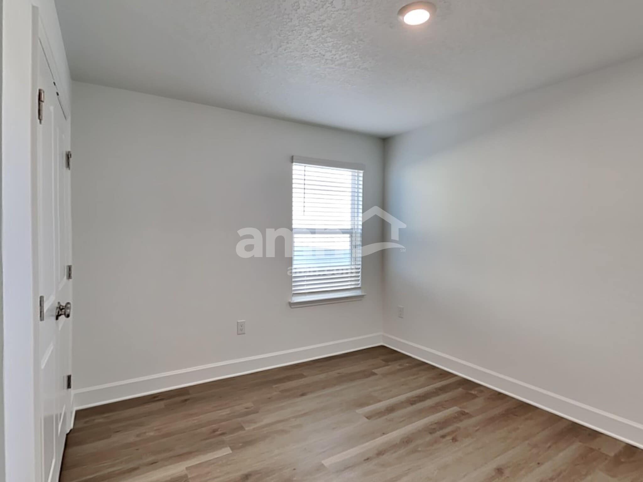 Building Photo - 37831 Dusty Saddle Ln