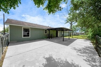 Building Photo - 13710 Brownsville St