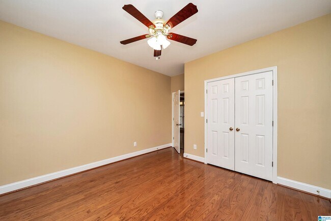 Building Photo - 5126 English Turn