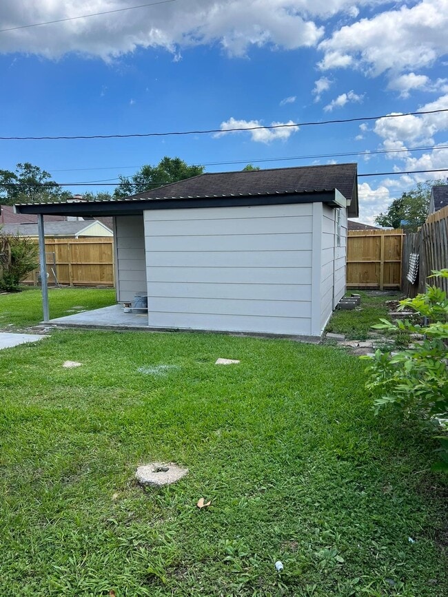 Building Photo - 2522 Kingsdale Dr