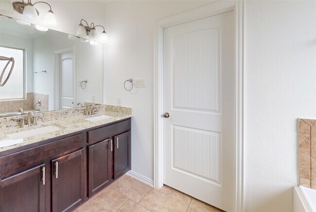 Building Photo - 14607 E Ginger Spice Ct
