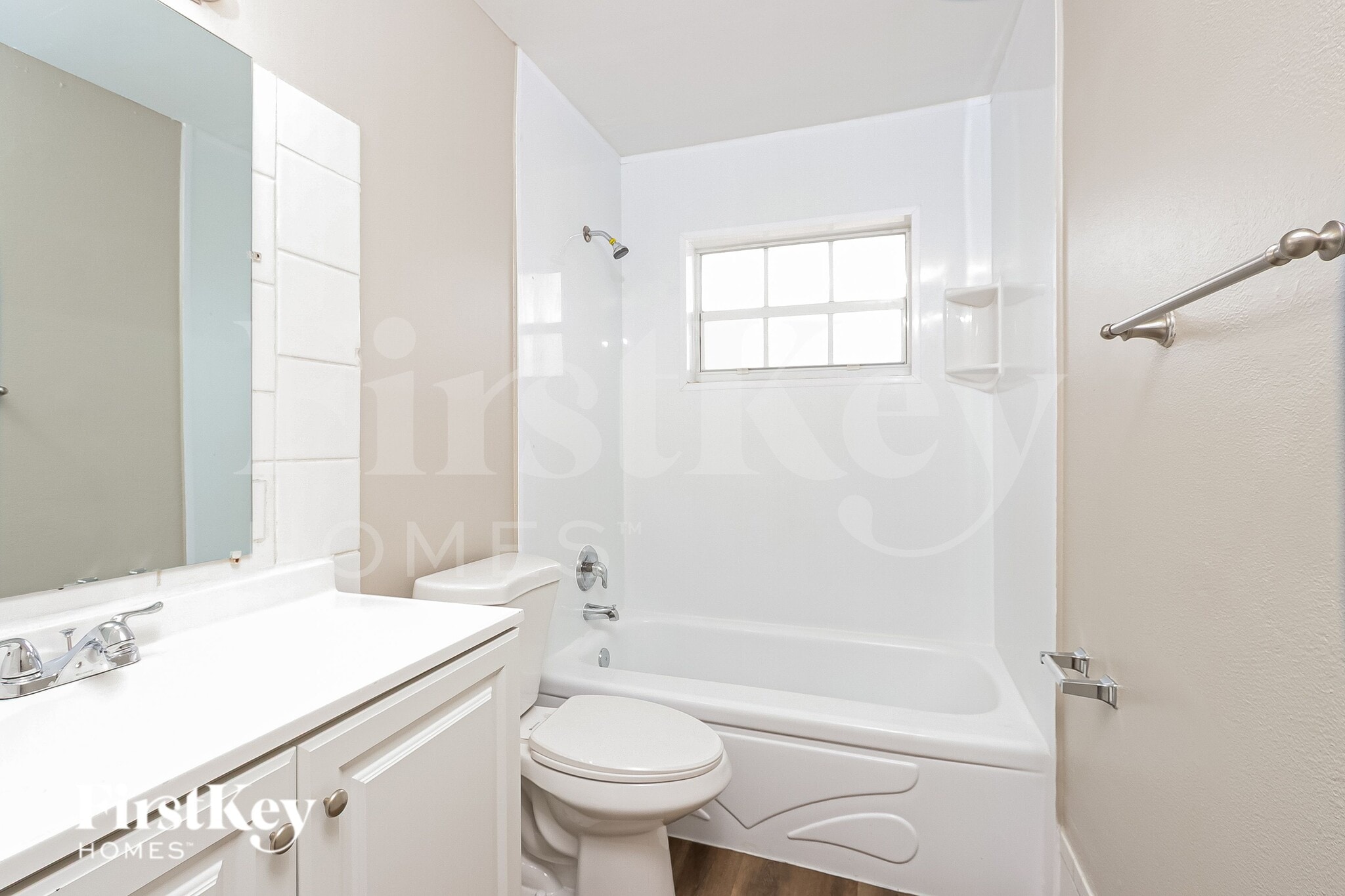 Building Photo - 1443 7th St