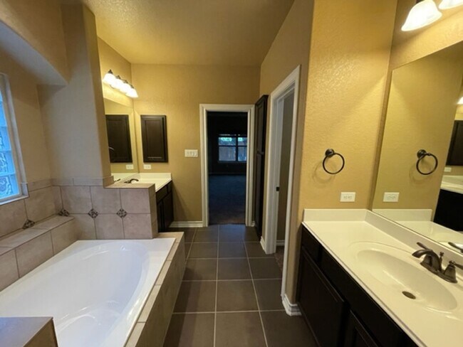 Building Photo - Beautiful Two-Story Stone Home in Desirable Kallison Ranch - West San Antonio off North Culebra Rd