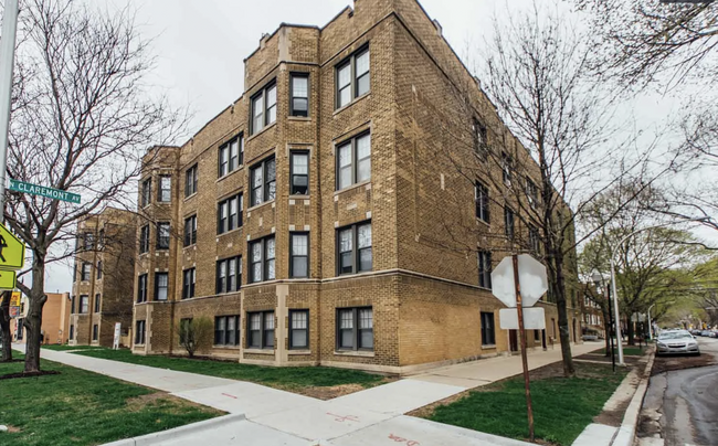 Building Photo - 1 bedroom in Chicago IL 60618