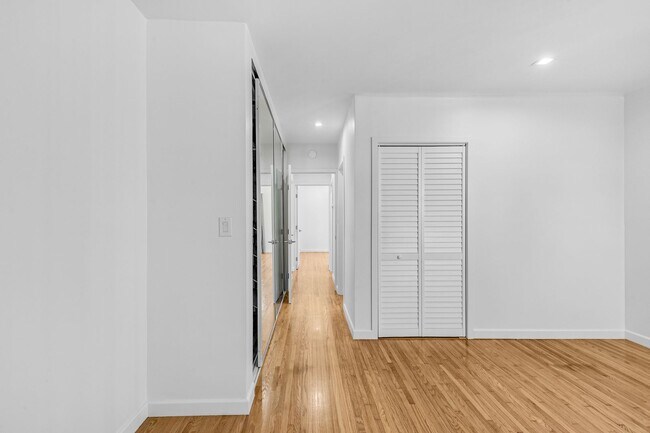 Building Photo - 3620 Tuller Ave