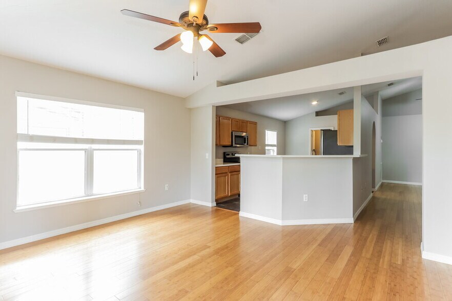 Building Photo - 3246 Bellericay Ln