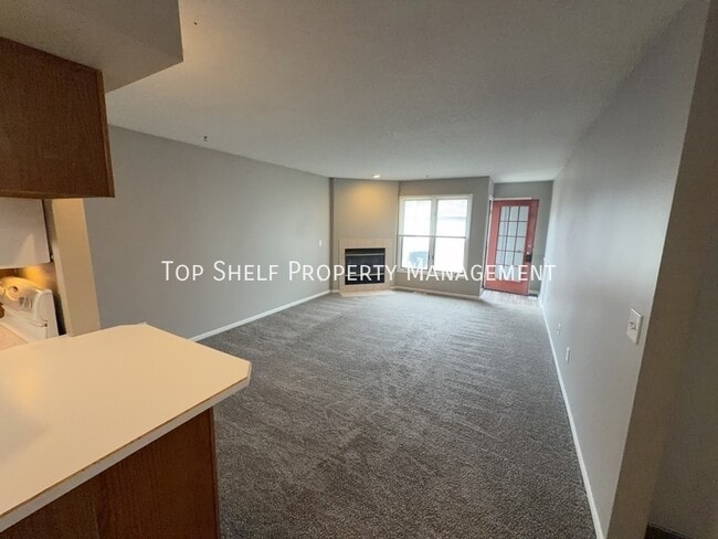 Building Photo - 1122 SE Mill Pond Ct