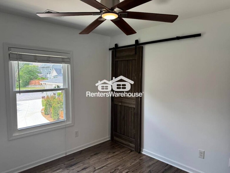 Building Photo - 1760 Blakeney Ln