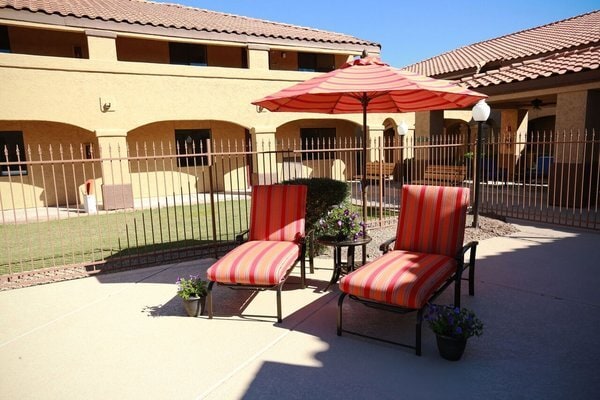 Building Photo - 7 W Mohawk Dr