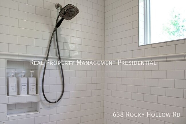Building Photo - 638 Rocky Hollow Rd