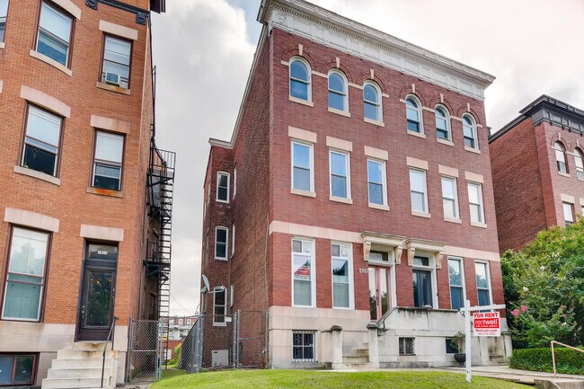 Building Photo - 2907 N Calvert St