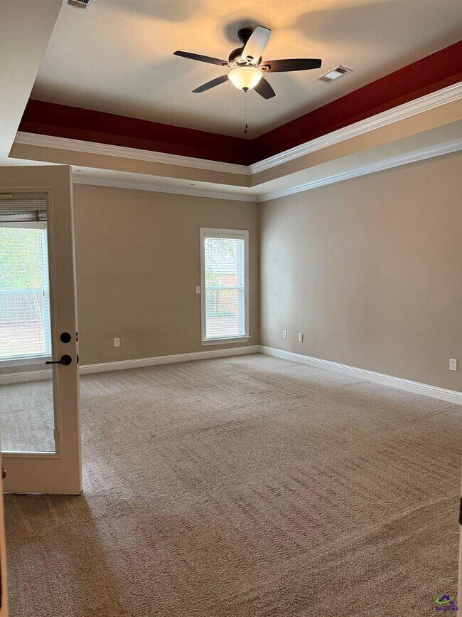 Building Photo - 104 Montview Way