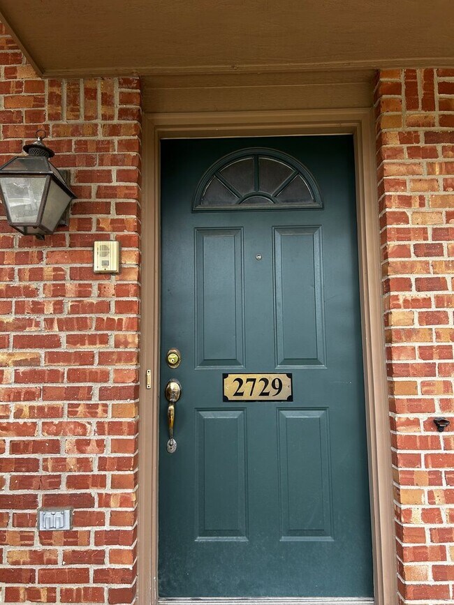 Building Photo - Barclay Way 2 Bed/2.5 Bath Condo For Rent ...