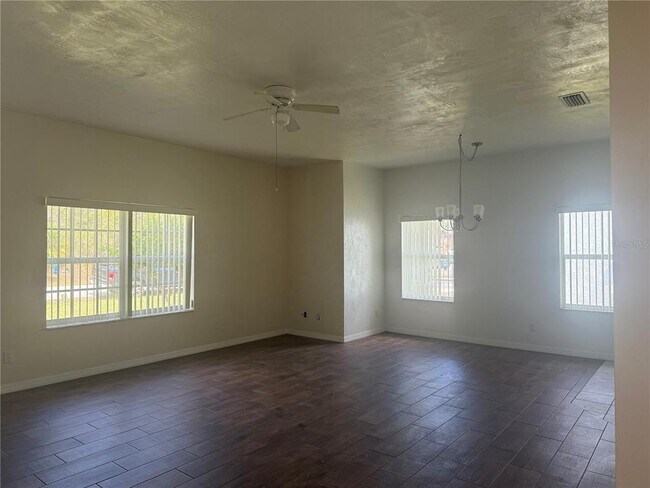 Building Photo - 58 Farmsworth Dr