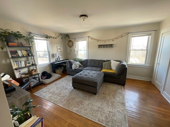 Building Photo - 245-249 North Ave