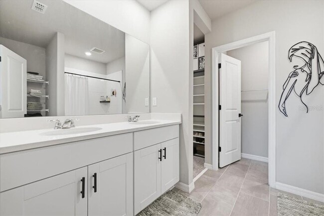 Building Photo - 10119 Daybreak Glen