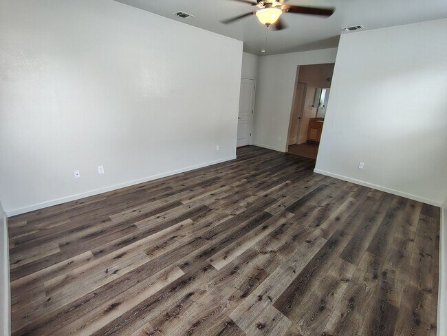 Building Photo - 363 Cabernet Dr