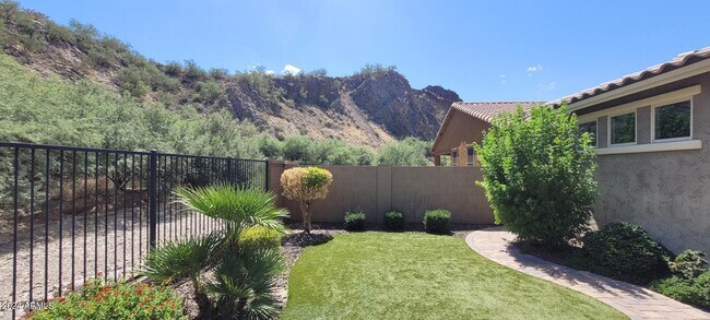 Building Photo - 27057 N Skipping Rock Rd