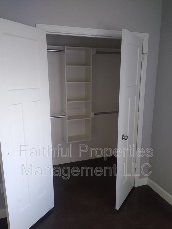 Building Photo - 14209 County Rd 452